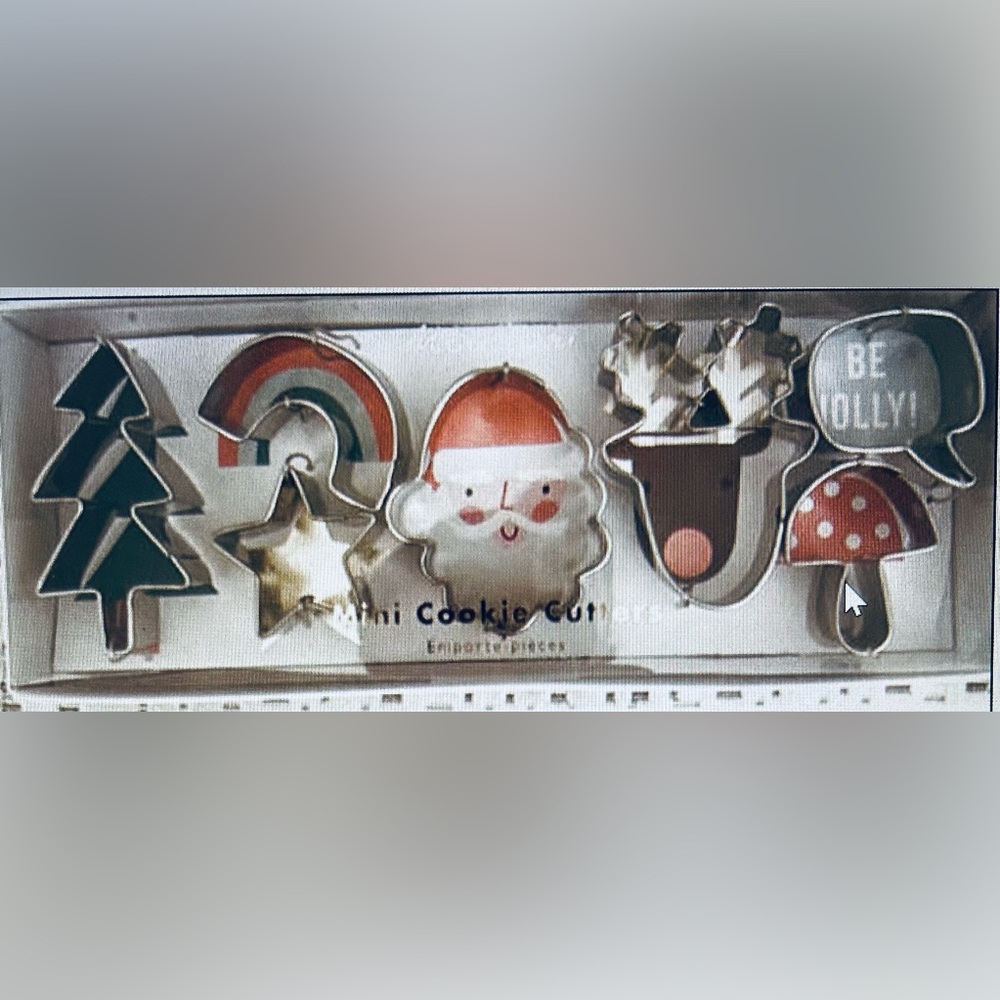 Meri Meri Christmas or Holiday Mini Cookie or Pie Crust Cutters Set of 7 NEW